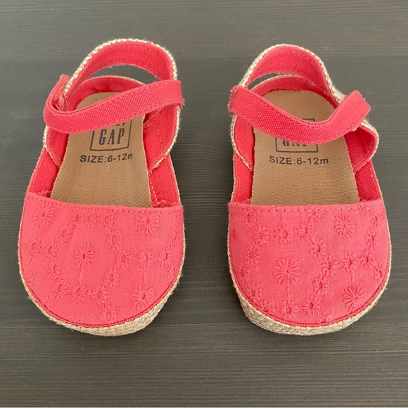 BABY GAP • Baby Sandals 6-12 months - Picture 2 of 5